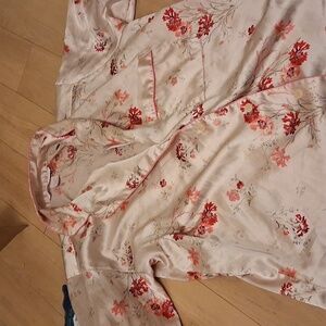 Victoria Secret Silk Top Inside And Out